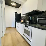 Happy Garsoniera,2 Appartement *